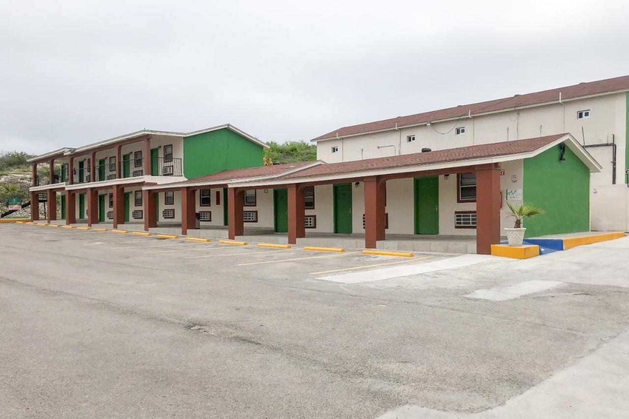 Capital O Palms Hotel, Acuña Ciudad Acuña Exterior foto